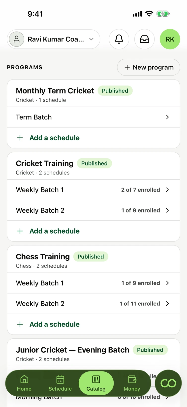 A coach's program catalog: four programs, each with its batches and the count enrolled